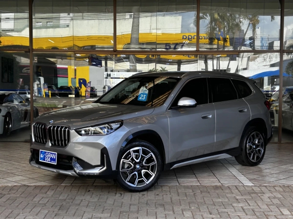 BMW X1 2.0 16V TURBO GASOLINA SDRIVE20I X-LINE STEPTRONIC 2023/2023 23.990 km 279.000,00