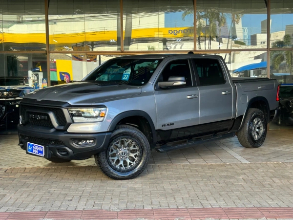RAM 1500 5.7 V8 GASOLINA REBEL CD 4X4 AUTOMÁTICO 2022/2022 66.412 km 349.000,00